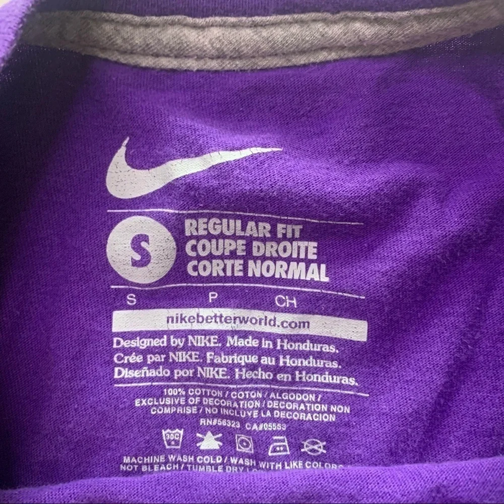 Nike Quitting is Unacceptable short sleeve T-shirt small